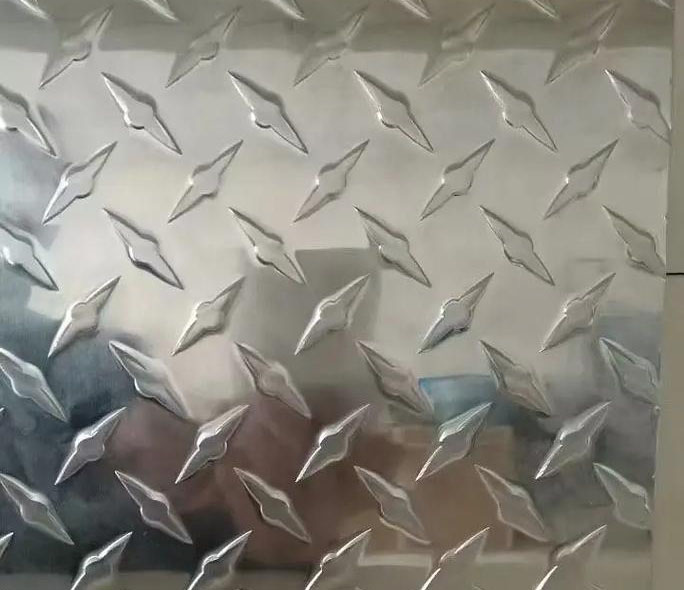 �̰���������